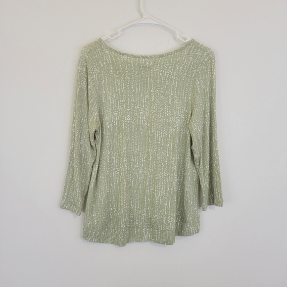 Koolaburra by UGG Green and White Rayon 3/4 Sleeve Top Small - Picture 10 of 12